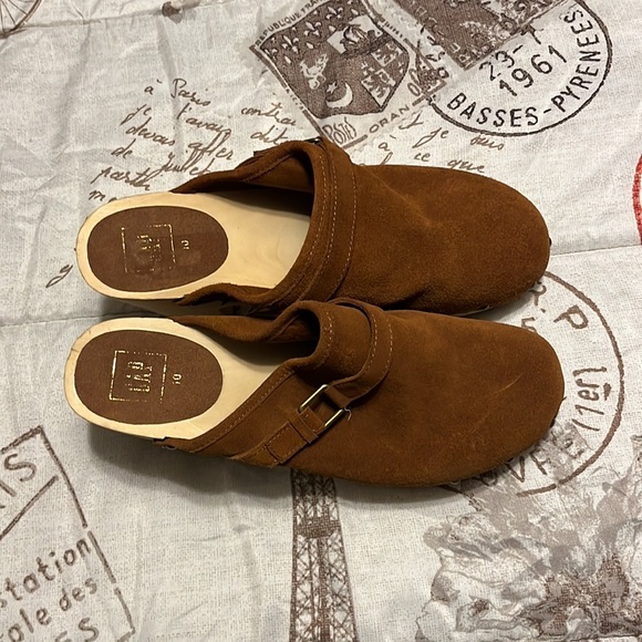Gap suede studded wooden heel clogs size 10 - Picture 6 of 8